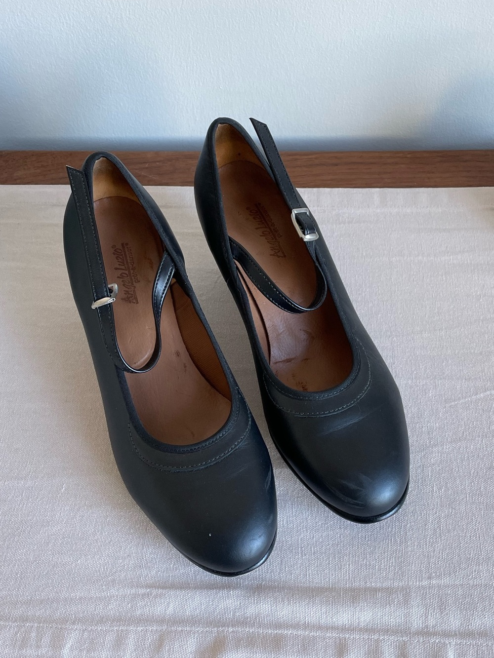Angelo Luzio prêt-à-danser heels